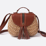 Lina | Kleine Schultertasche aus Strohseil mit verstellbarem Riemen & Quasten-Detail – Crossbody Sommertasche