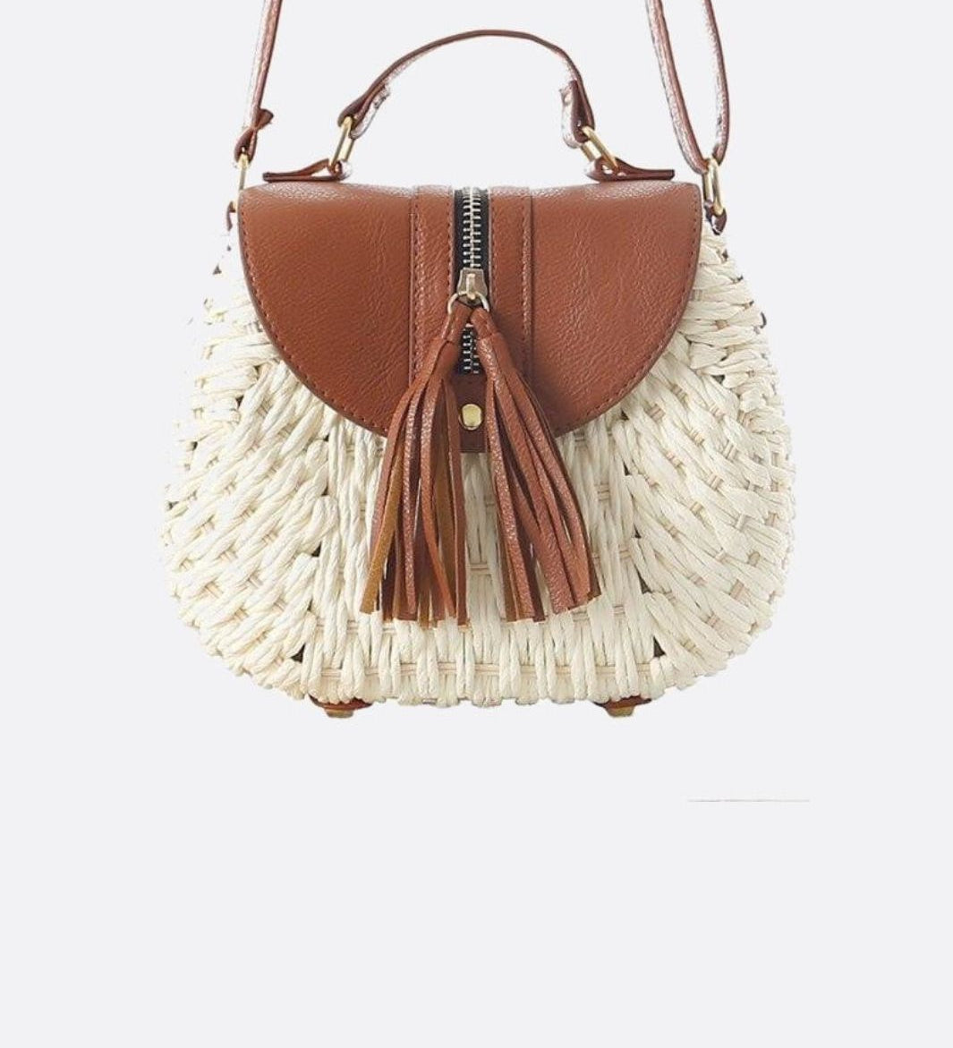 Lina | Kleine Schultertasche aus Strohseil mit verstellbarem Riemen & Quasten-Detail – Crossbody Sommertasche