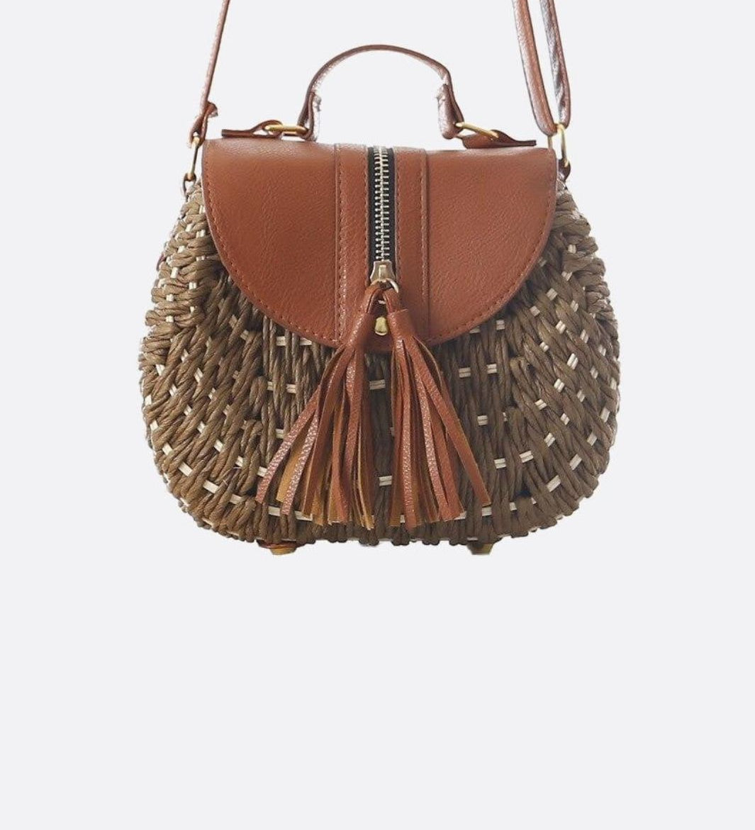 Lina | Kleine Schultertasche aus Strohseil mit verstellbarem Riemen & Quasten-Detail – Crossbody Sommertasche