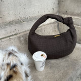 Elicia | Geflochtene Hobo-Tasche mit Knoten-Detail – Stilvoll und einzigartig